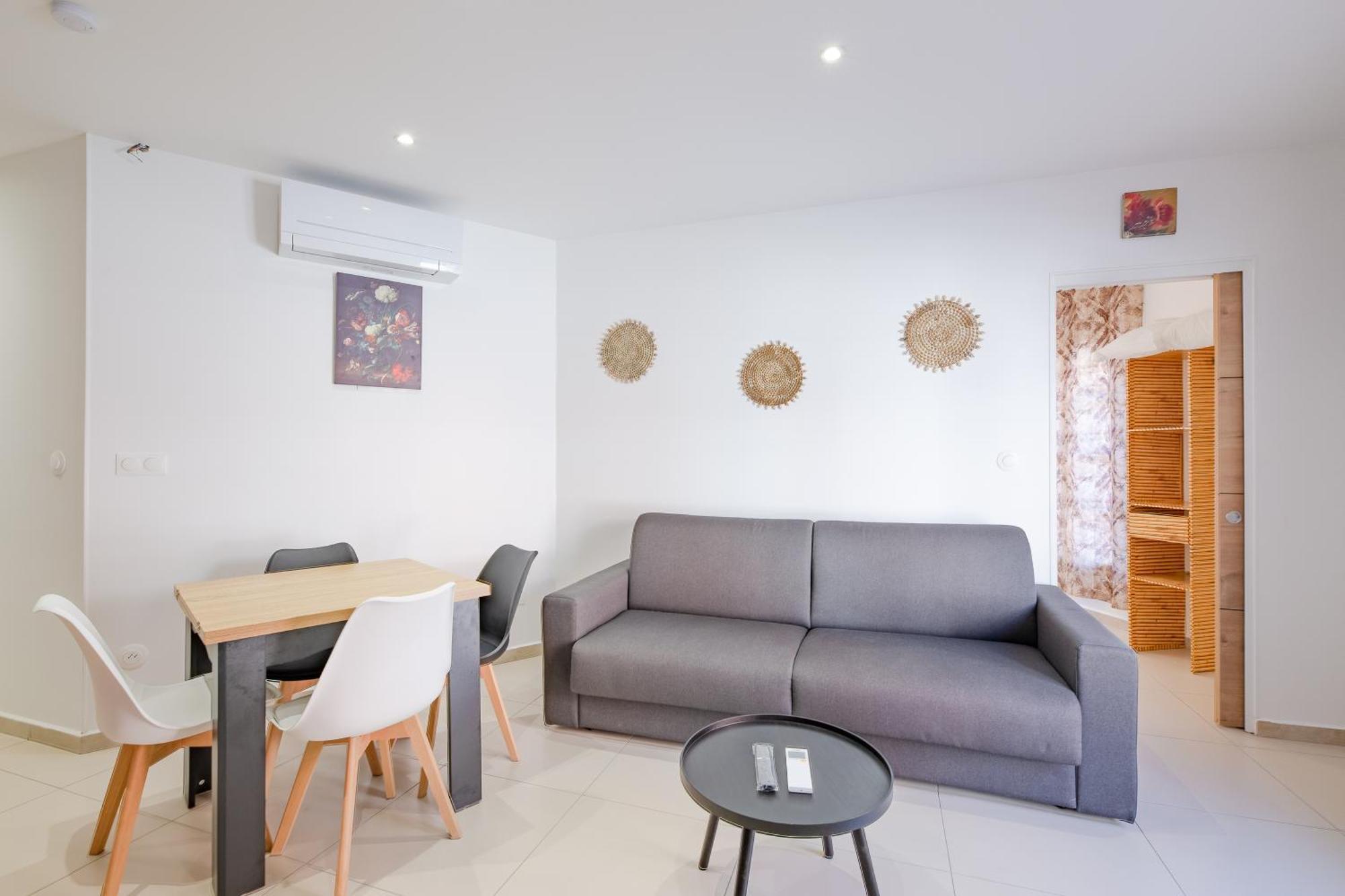 Free Sun Appart Frejus Bagian luar foto