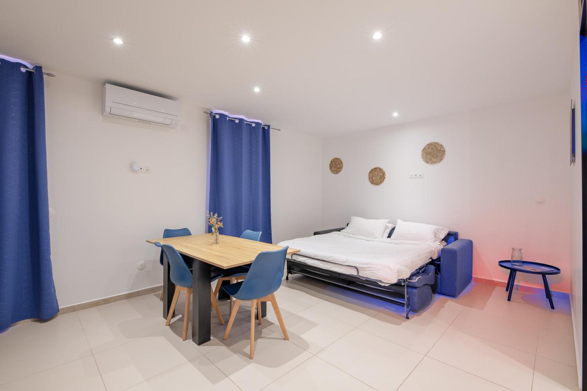 Free Sun Appart Frejus Bagian luar foto